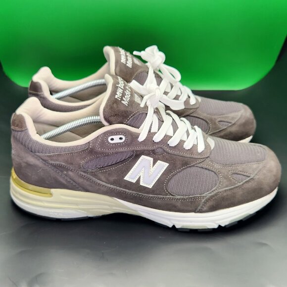 New Balance 993 (2020) - Picture 2 of 7